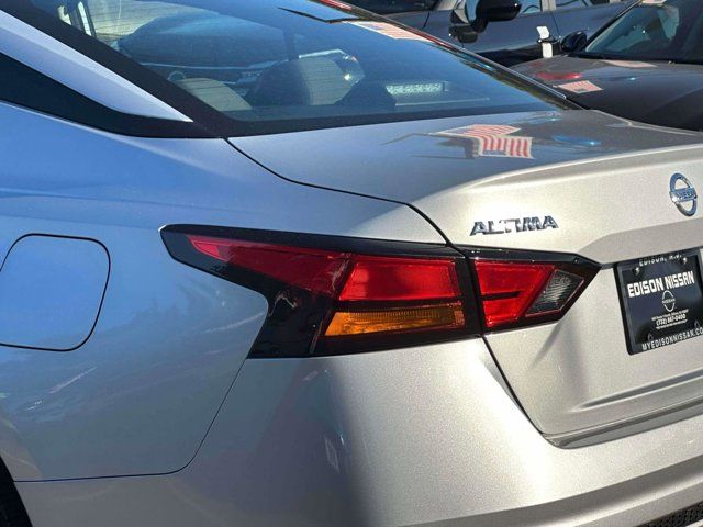 2022 Nissan Altima 2.5 S