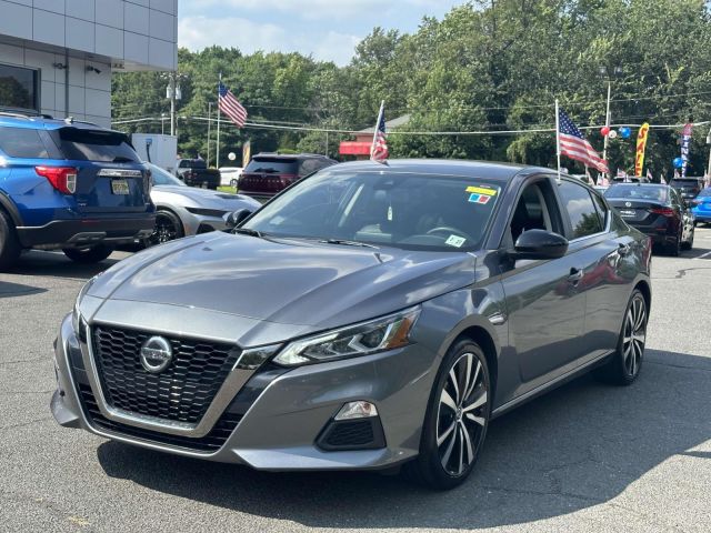 2022 Nissan Altima 2.5 SR Sedan