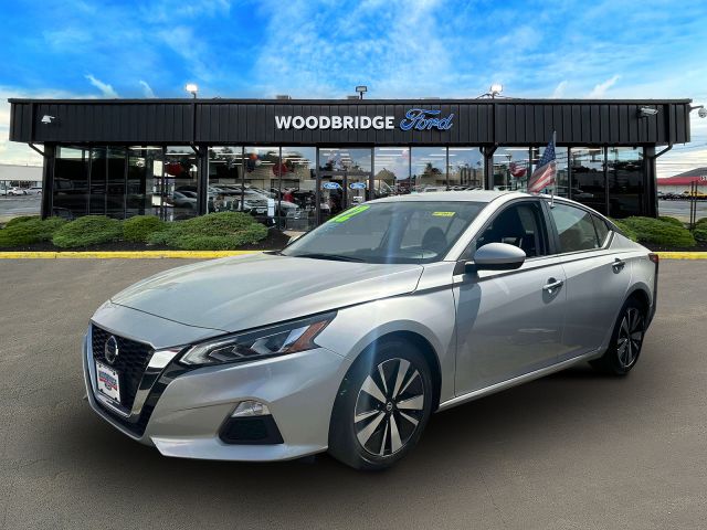 2022 Nissan Altima 2.5 SV Sedan