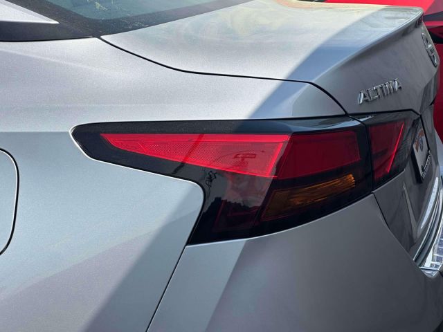 2022 Nissan Altima 2.5 SV Sedan