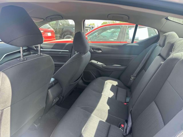 2022 Nissan Altima 2.5 SV Sedan