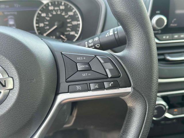 2022 Nissan Altima 2.5 SV Sedan