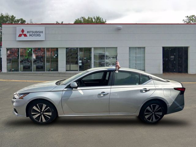 2022 Nissan Altima 2.5 SV Sedan