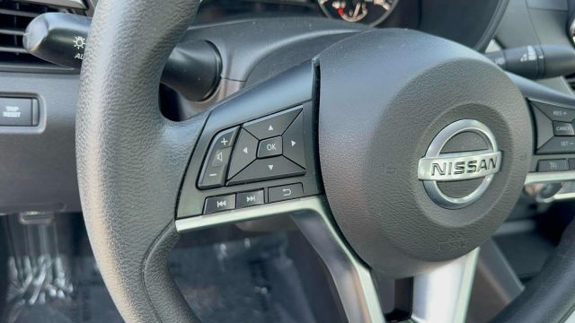 2022 Nissan Altima 2.5 SV Sedan