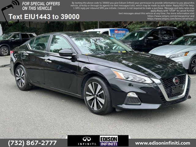 2022 Nissan Altima 2.5 SV Sedan