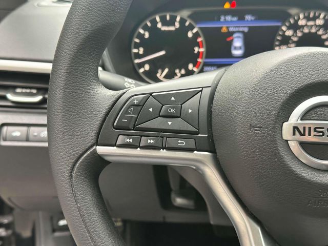2022 Nissan Altima 2.5 SV Sedan
