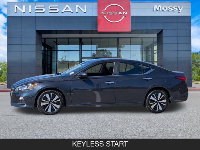 2022 Nissan Altima 2.5 SV 2022 Nissan Altima 2.5 SV