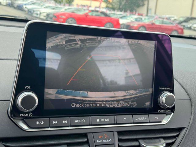 2022 Nissan Altima 2.5 SV