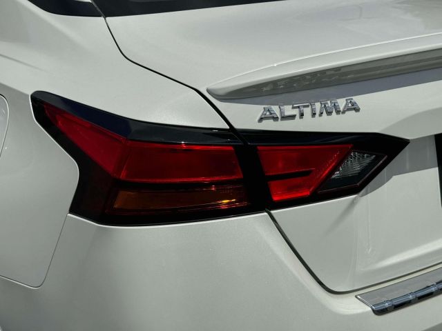 2022 Nissan Altima 2.5 SV AWD Sedan