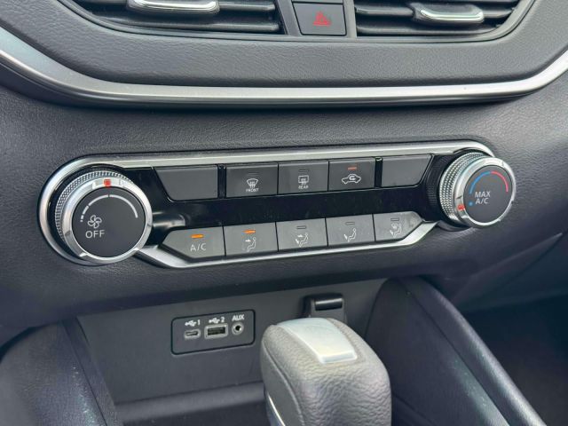 2022 Nissan Altima 2.5 SV AWD Sedan