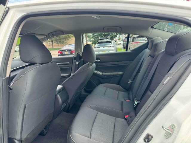 2022 Nissan Altima 2.5 SV AWD Sedan