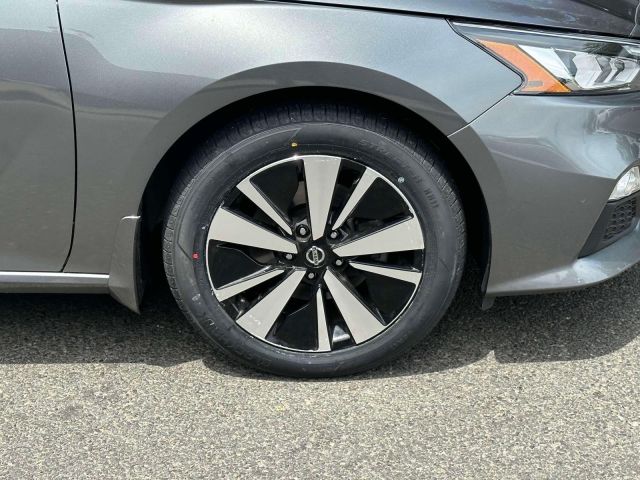2022 Nissan Altima 2.5 SV AWD Sedan