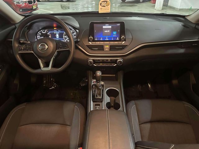 2022 Nissan Altima 2.5 SV AWD Sedan