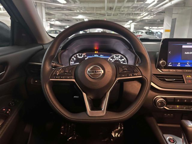 2022 Nissan Altima 2.5 SV AWD Sedan