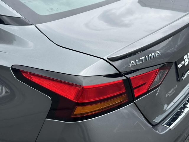 2022 Nissan Altima 2.5 SL Sedan