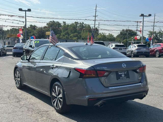 2022 Nissan Altima 2.5 SL AWD Sedan