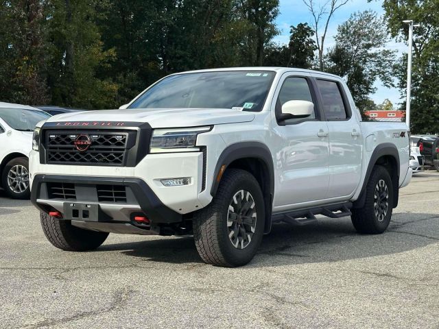 2022 Nissan Frontier Crew Cab 4x4 PRO-4X Auto 2022 Nissan Frontier Crew Cab 4x4 PRO-4X Auto