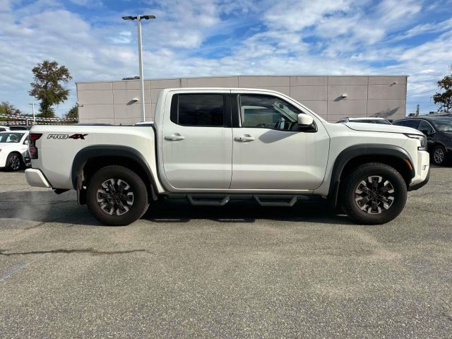 2022 Nissan Frontier Crew Cab 4x4 PRO-4X Auto 2022 Nissan Frontier Crew Cab 4x4 PRO-4X Auto