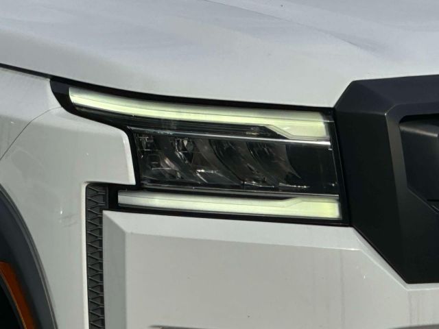 2022 Nissan Frontier Crew Cab 4x4 PRO-4X Auto 2022 Nissan Frontier Crew Cab 4x4 PRO-4X Auto