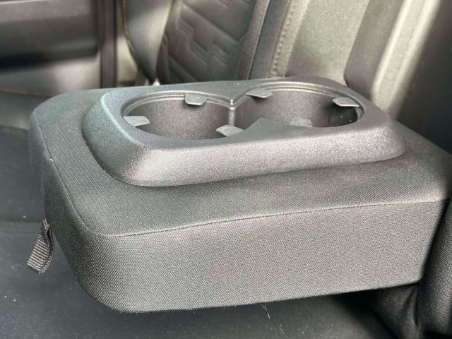 2022 Nissan Frontier Crew Cab 4x4 PRO-4X Auto 2022 Nissan Frontier Crew Cab 4x4 PRO-4X Auto