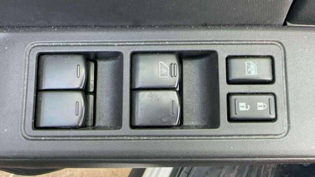 2022 Nissan Frontier Crew Cab 4x4 PRO-4X Auto 2022 Nissan Frontier Crew Cab 4x4 PRO-4X Auto