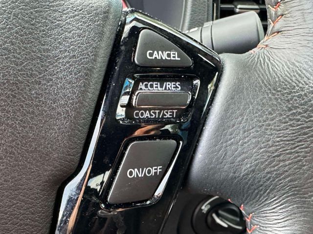 2022 Nissan Frontier Crew Cab 4x4 PRO-4X Auto 2022 Nissan Frontier Crew Cab 4x4 PRO-4X Auto