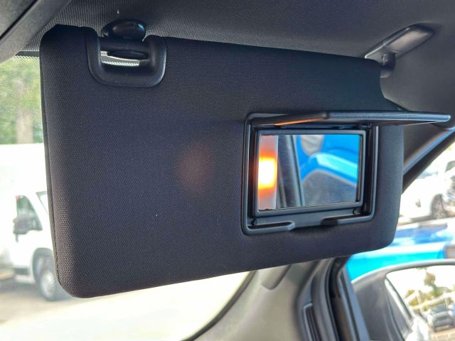 2022 Nissan Frontier Crew Cab 4x4 PRO-4X Auto 2022 Nissan Frontier Crew Cab 4x4 PRO-4X Auto