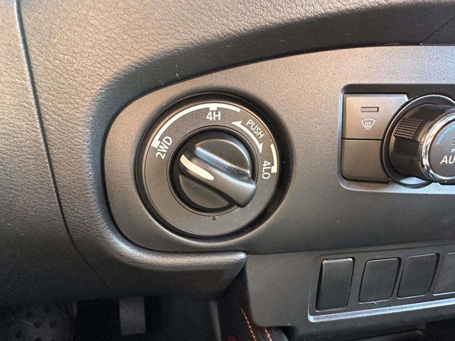 2022 Nissan Frontier PRO-4X 2022 Nissan Frontier PRO-4X