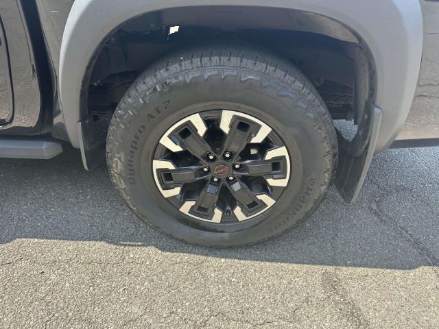 2022 Nissan Frontier Crew Cab 4x4 PRO-4X Auto