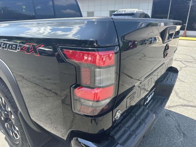 2022 Nissan Frontier Crew Cab 4x4 PRO-4X Auto