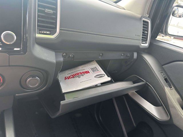 2022 Nissan Frontier SV