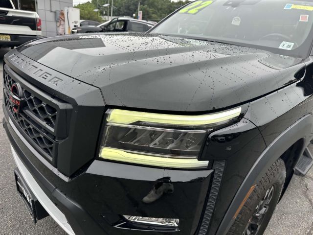 2022 Nissan Frontier Crew Cab 4x4 PRO-4X Auto