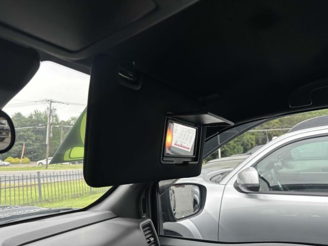 2022 Nissan Frontier Crew Cab 4x4 PRO-4X Auto