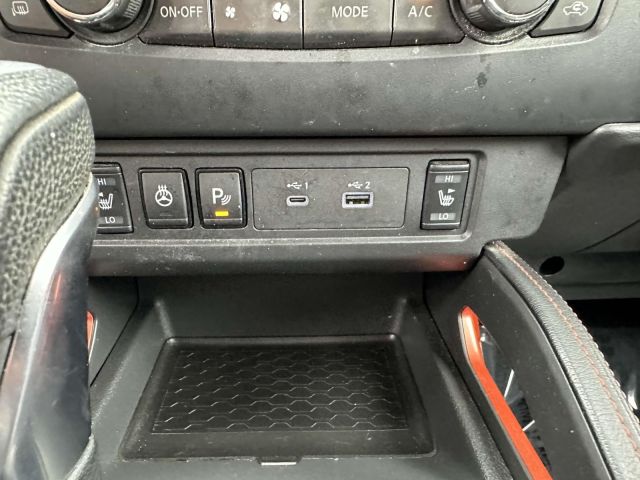 2022 Nissan Frontier Crew Cab 4x4 PRO-4X Auto