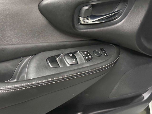 2022 Nissan Murano SV
