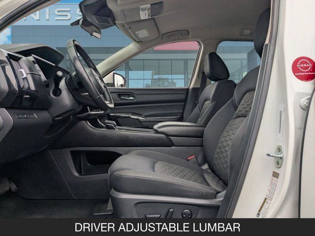 2022 Nissan Pathfinder SV 2022 Nissan Pathfinder SV