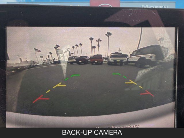 2022 Nissan Pathfinder SV 2022 Nissan Pathfinder SV