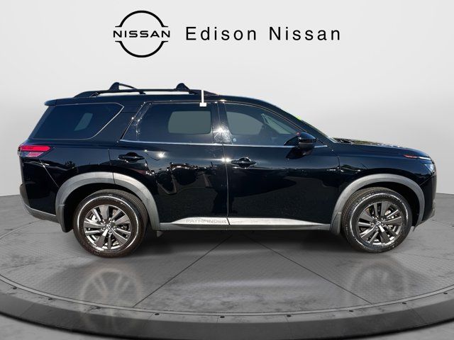 2022 Nissan Pathfinder SV 2022 Nissan Pathfinder SV