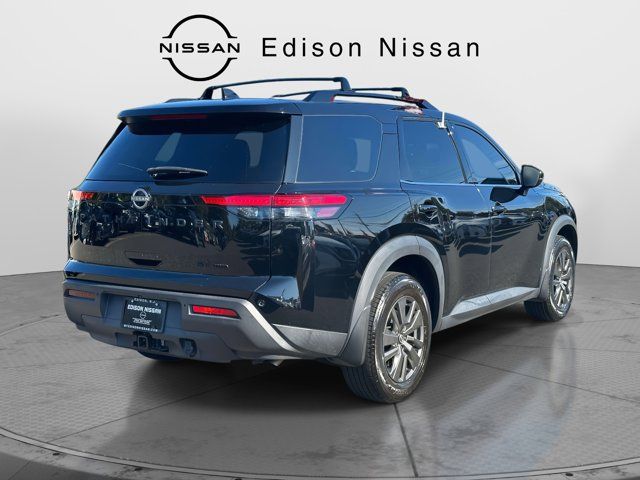 2022 Nissan Pathfinder SV 2022 Nissan Pathfinder SV
