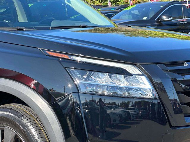 2022 Nissan Pathfinder SV 2022 Nissan Pathfinder SV