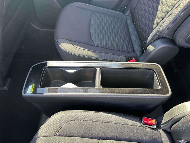 2022 Nissan Pathfinder SV 2022 Nissan Pathfinder SV