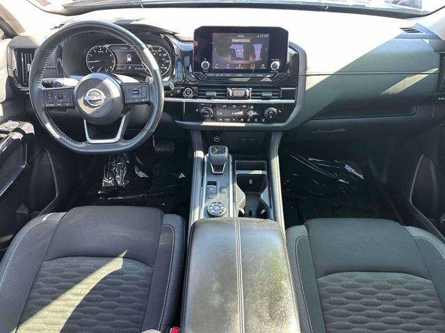 2022 Nissan Pathfinder SV 2022 Nissan Pathfinder SV