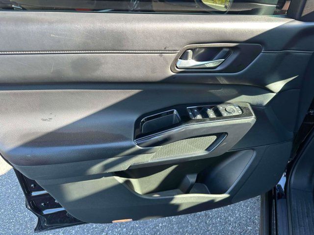 2022 Nissan Pathfinder SV 2022 Nissan Pathfinder SV