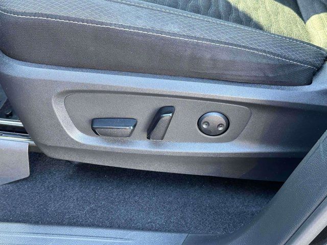 2022 Nissan Pathfinder SV 2022 Nissan Pathfinder SV