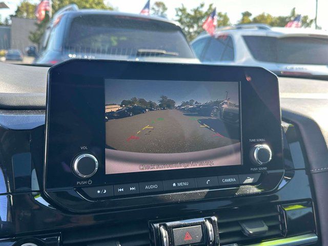 2022 Nissan Pathfinder SV 2022 Nissan Pathfinder SV