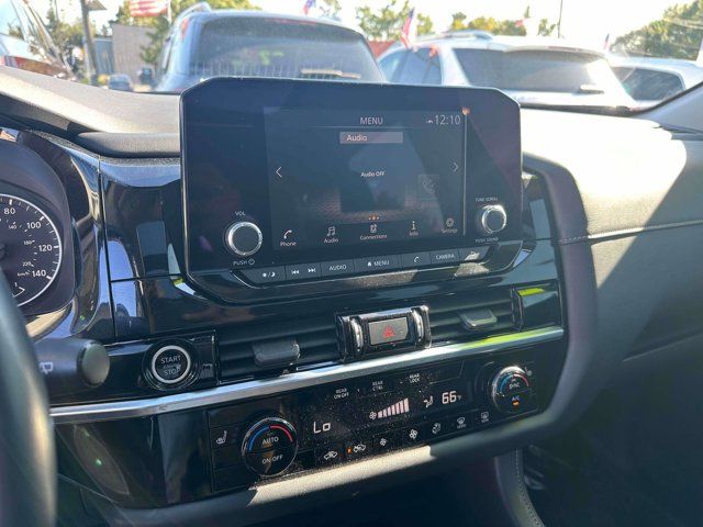 2022 Nissan Pathfinder SV 2022 Nissan Pathfinder SV