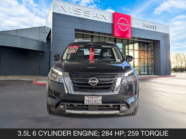 2022 Nissan Pathfinder SL 2022 Nissan Pathfinder SL