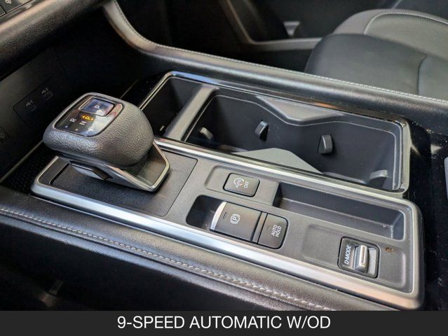 2022 Nissan Pathfinder SL 2022 Nissan Pathfinder SL