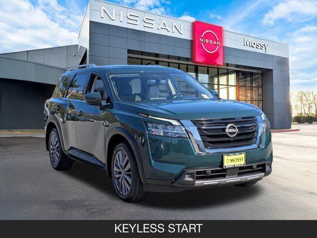 2022 Nissan Pathfinder SL 2022 Nissan Pathfinder SL