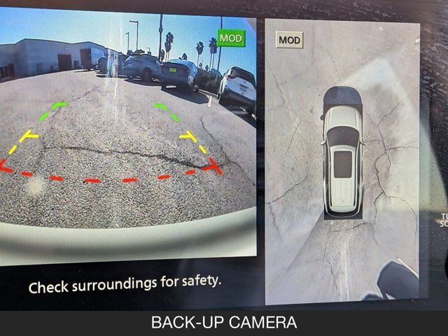 2022 Nissan Pathfinder SL 2022 Nissan Pathfinder SL